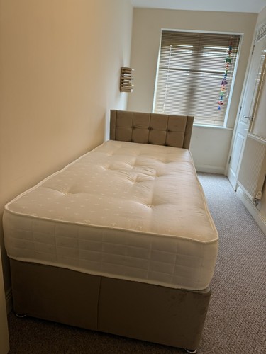 New single divan bed plush - new,