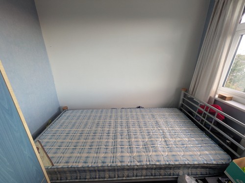 Single bed mattress - bed,, excellent